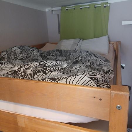 Logement Chambre Seul En Supplement Ou Dortoir Mixte Roquemaure  Rom bilde