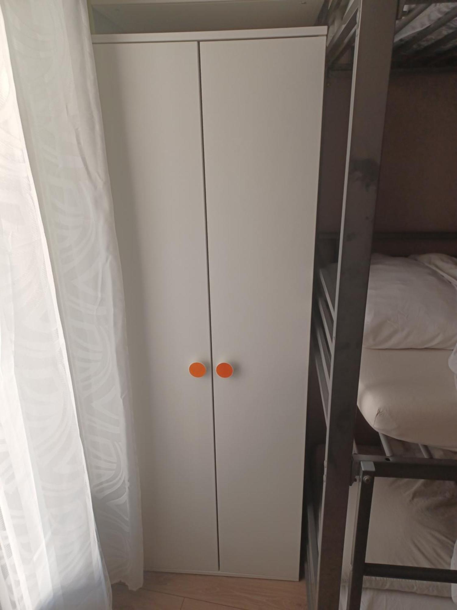 Logement Chambre Seul En Supplement Ou Dortoir Mixte Roquemaure  Rom bilde